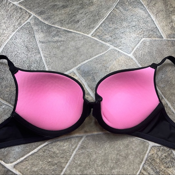 PINK Wear Everywhere Push-Up Bra - Picture 8 of 11